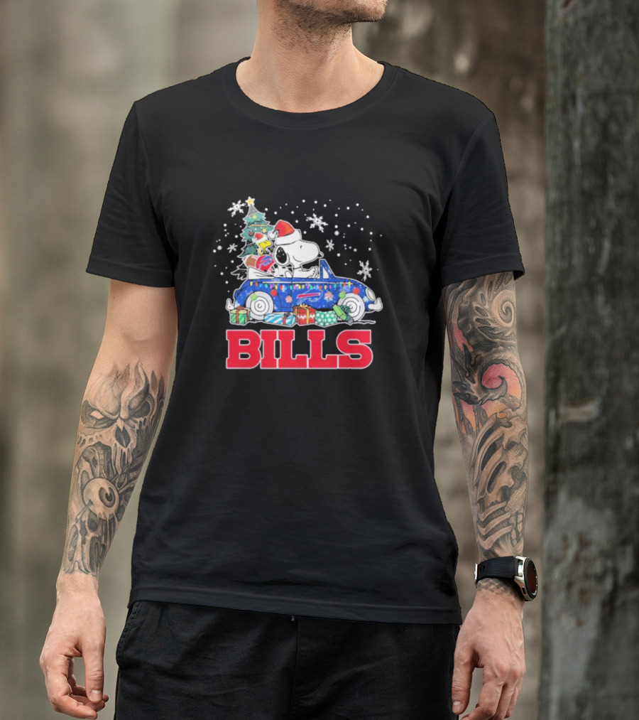 Peanuts Snoopy Woodstock Christmas Car Buffalo Bills Flag Winter Snowflakes T-Shirt
