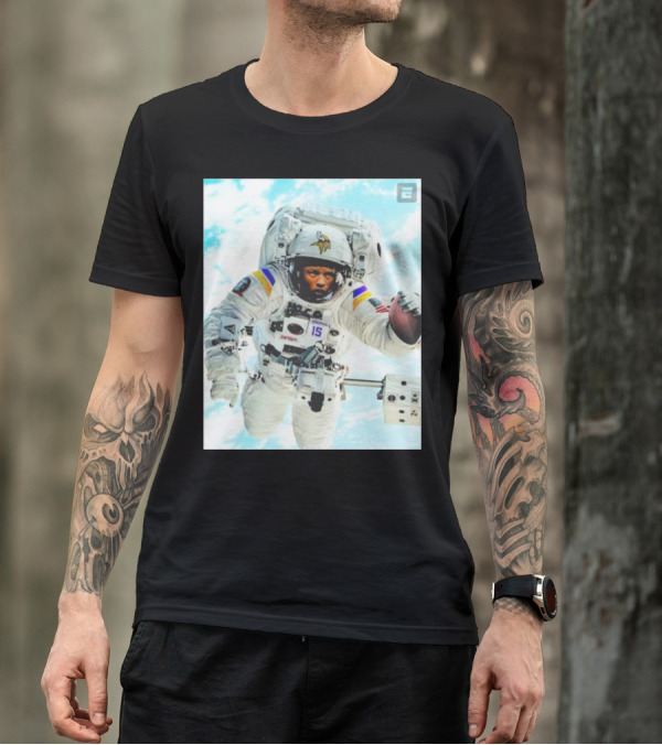 The Passtronaut Vikings Football Astronaut Wins Second Straight Game T-Shirt