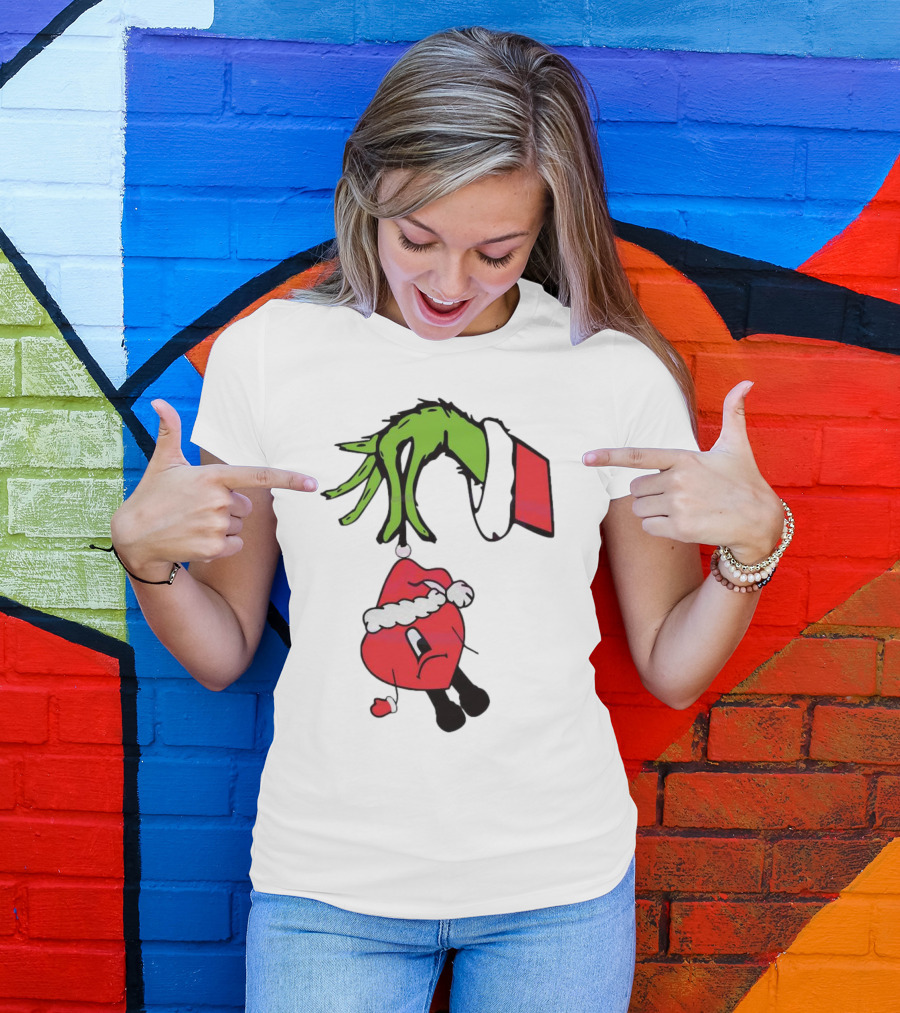 Grinch Hand Holding Santa Hat Bad Bunny Xmas T-Shirt