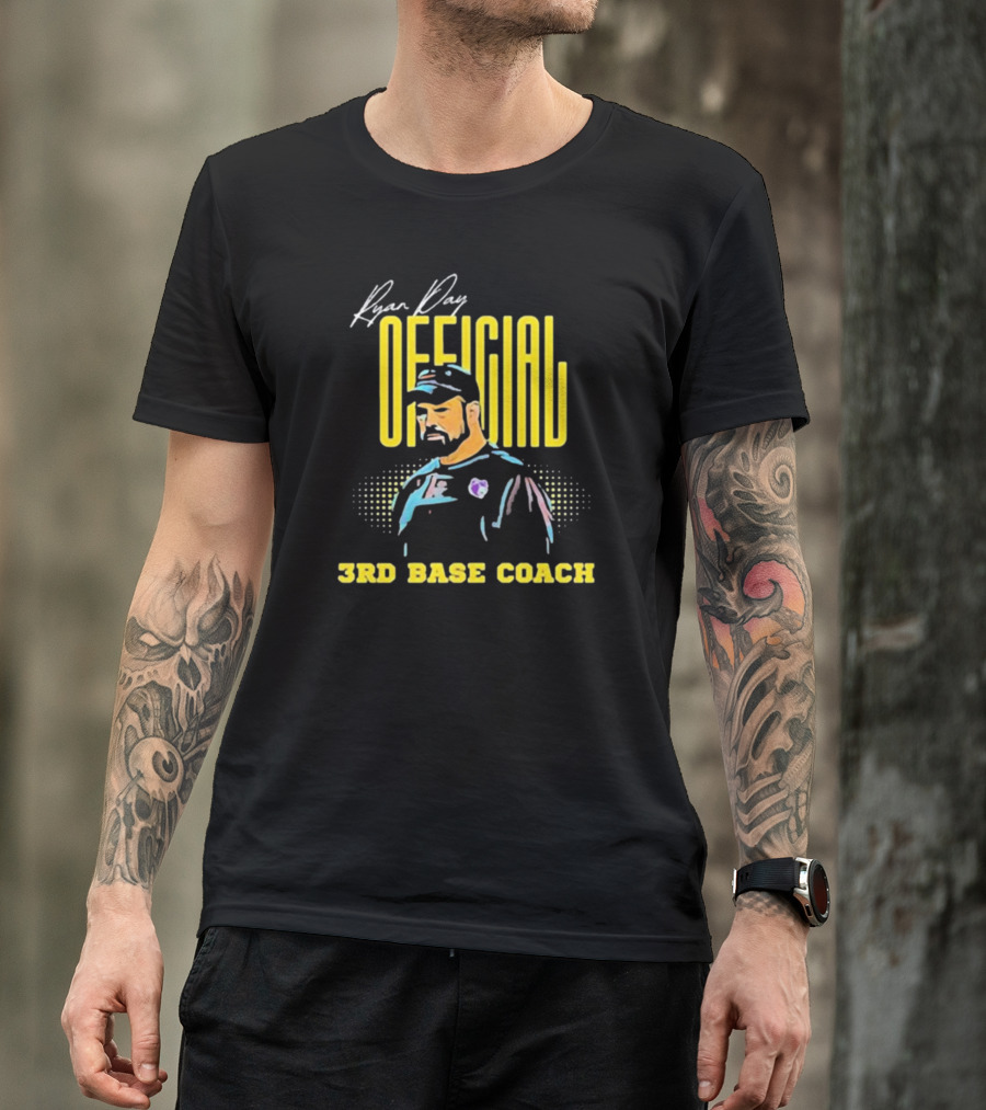 Ryan Day Official 3rd Base Coach Kalamazoo Growlers T-Shirt