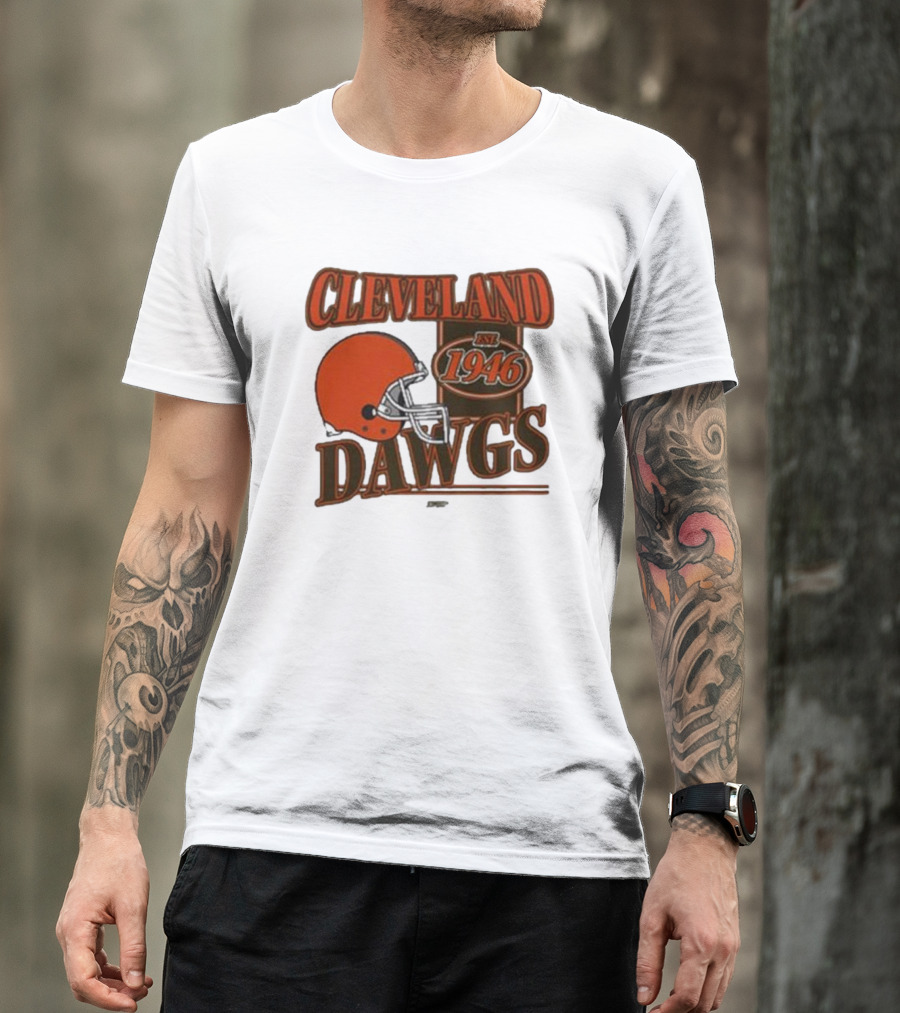Cleveland Dawgs Est 1946 Football Helmet T-Shirt