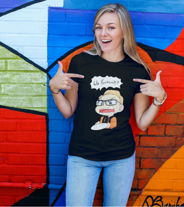 Wo Kuchen?? Cartoon Character With Glasses And Empty Plate T-Shirt