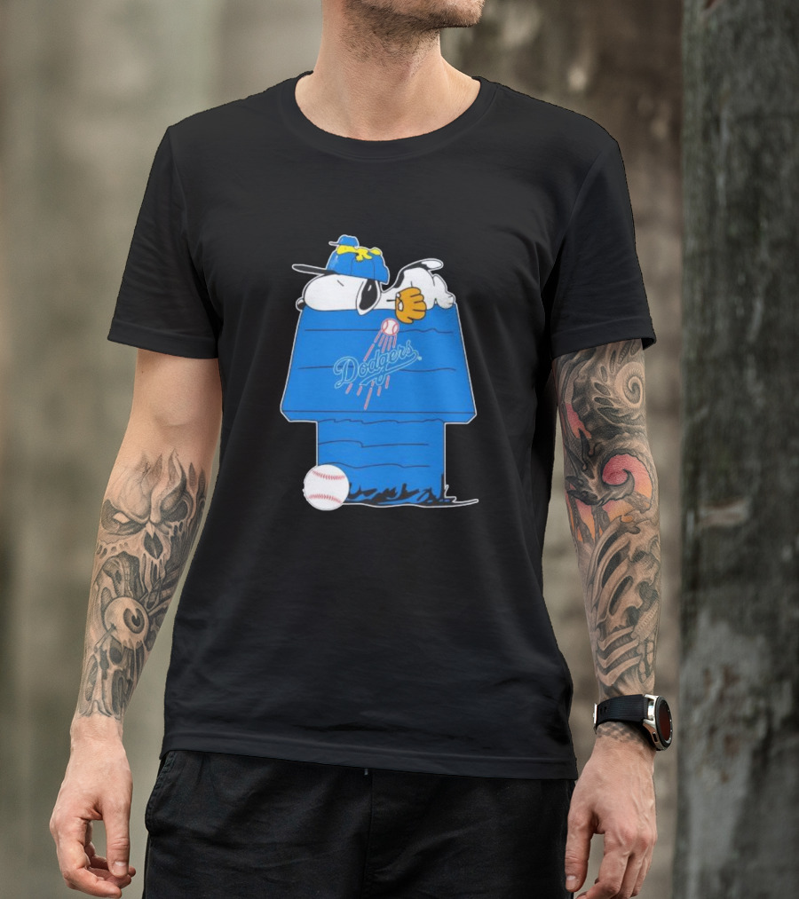 Snoopy And Woodstock Sleeping On Los Angeles Dodgers Doghouse With Baseball T-Shirt