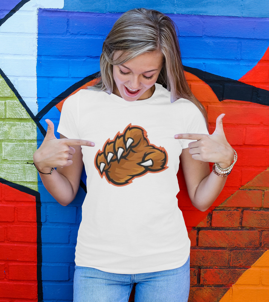 Chicago Bears The Claw Paw Logo Retro Football Fan Gear T-Shirt