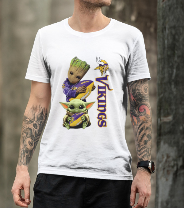 Baby Groot And Yoda Hugging Minnesota Vikings Football T-Shirt