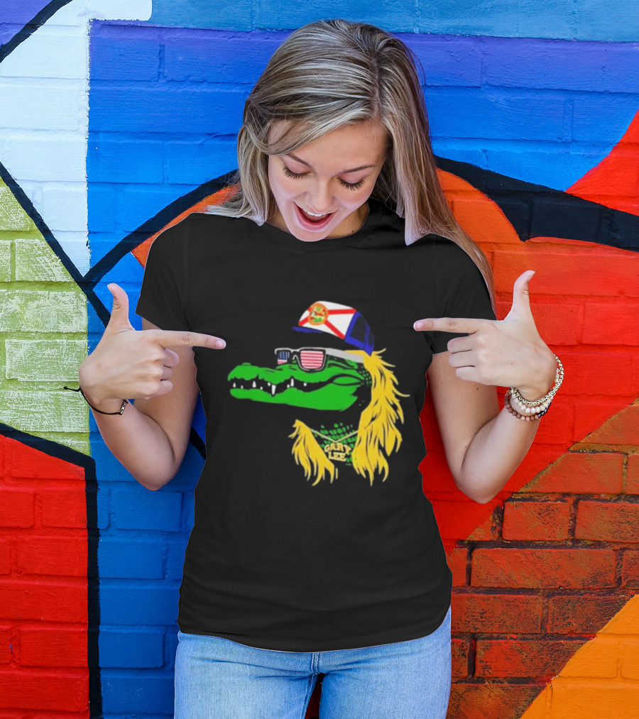 Conservativeant Wearing Gary Lee Gator With Trucker Hat And Sunglasses T-Shirt