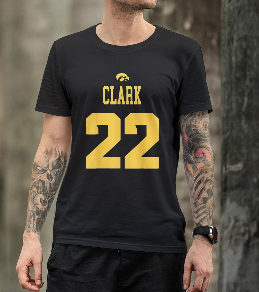 Clark 22 Iowa Hawkeyes T-Shirt