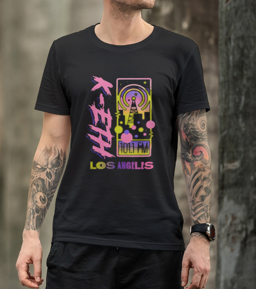 K-ETH 101.1 FM Los Angeles Radio Tower Neon Design Teddy Fresh T-Shirt