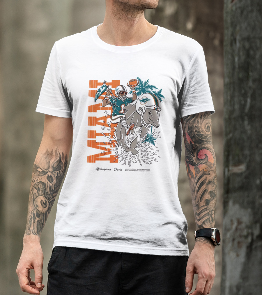 Duvin X Miami Dolphins Miami Flippin' Time With Dolphins Football And Palm Trees T-Shirt