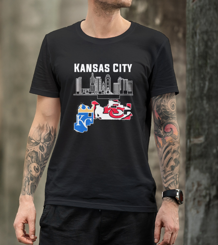 Kansas City Skyline KC Chiefs Royals Map T-Shirt
