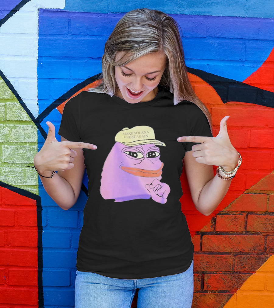 Purple Pepe Make Solana Great Again Hat T-Shirt