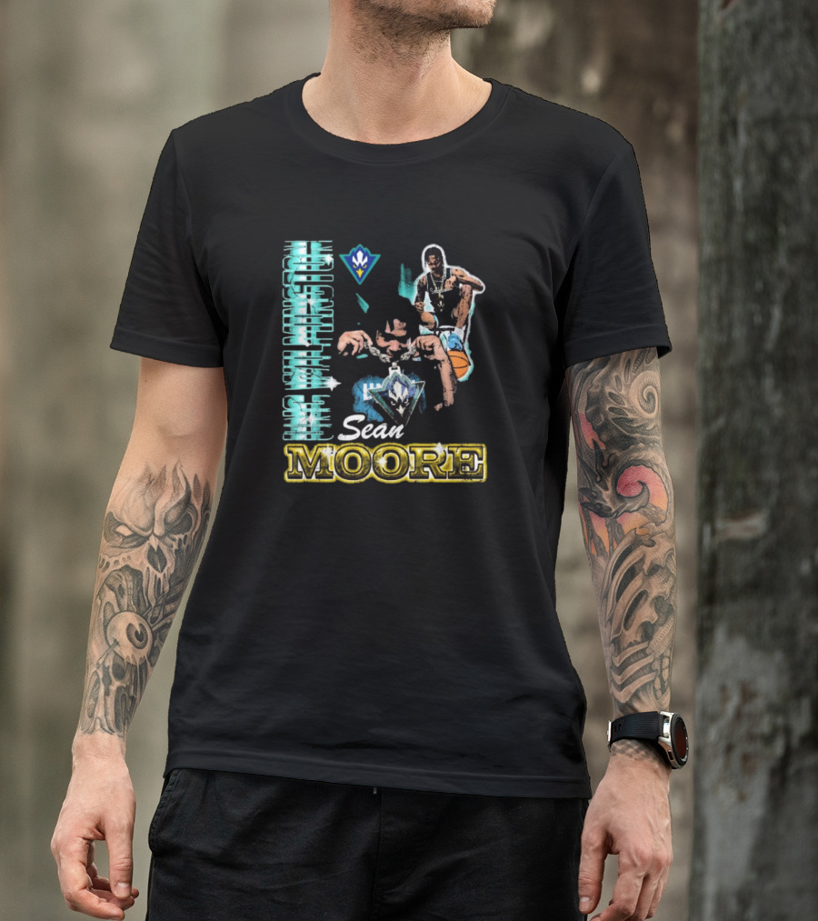 UNC Wilmington Seahawks Sean Moore 90s Basketball T-Shirt