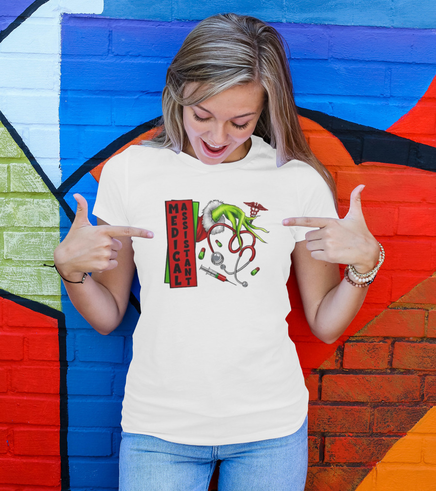 Medical Assistant Grinch Hand Stethoscope Christmas T-Shirt