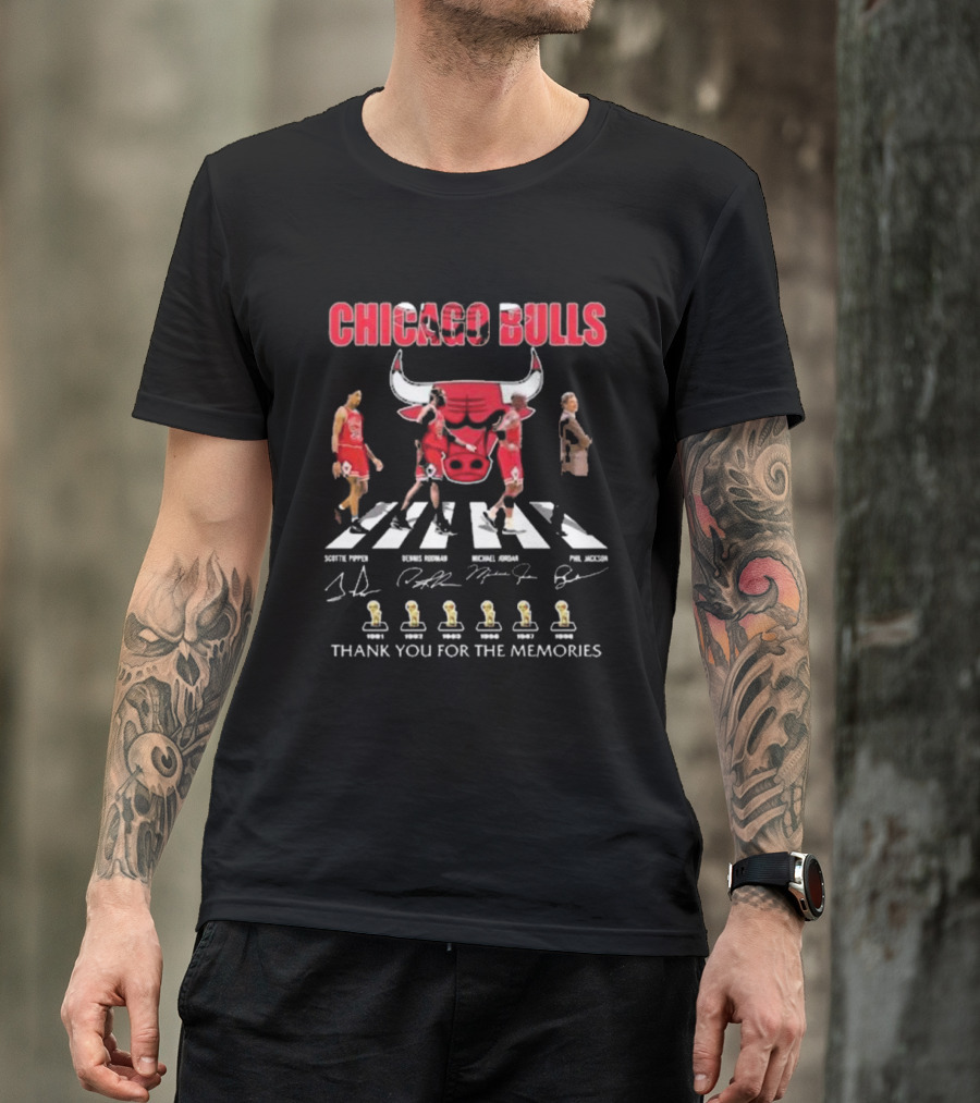 Chicago Bulls Legends Forever Pippen Rodman Jordan Jackson Thank You For The Memories 1991 1992 1993 1996 1997 1998 T-Shirt