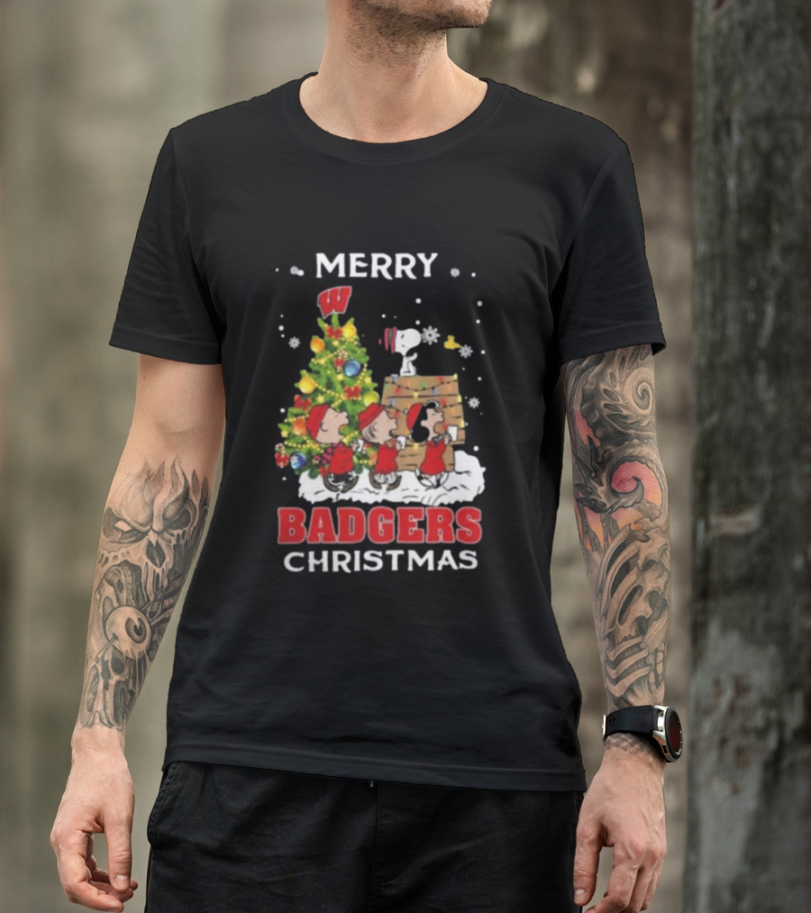 Merry Badgers Christmas 2024 Snoopy And Friends Wisconsin T-Shirt