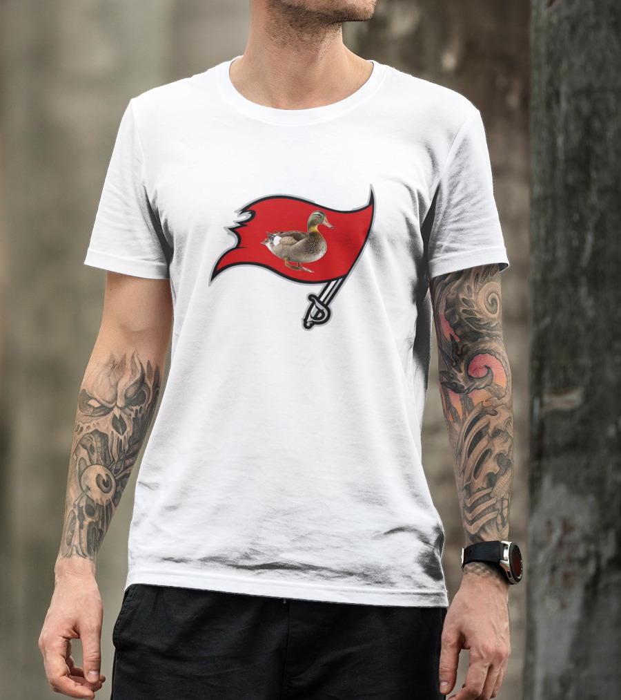 Tampa Bay Duckaneers New Buccaneers Parody Logo Flag T-Shirt