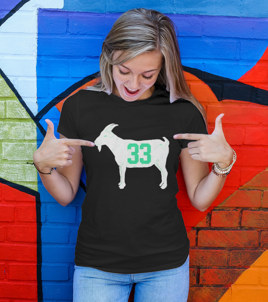 Larry Bird Goat 33 Boston Celtics St Patrick's Day Basketball T-Shirt