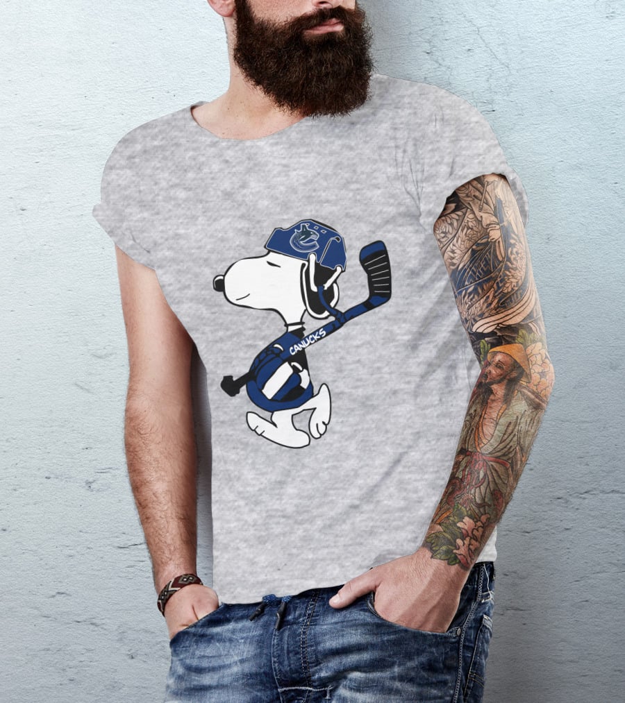 Vancouver Canucks Snoopy Hockey Player T-Shirt