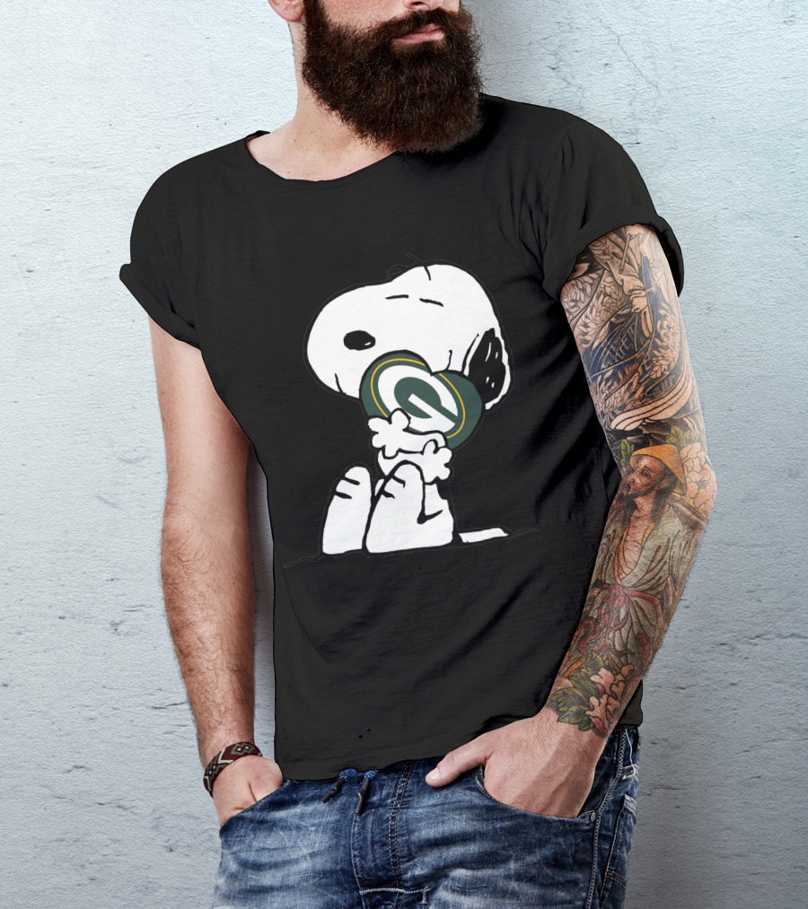 Green Bay Packers Snoopy Hugging T-Shirt