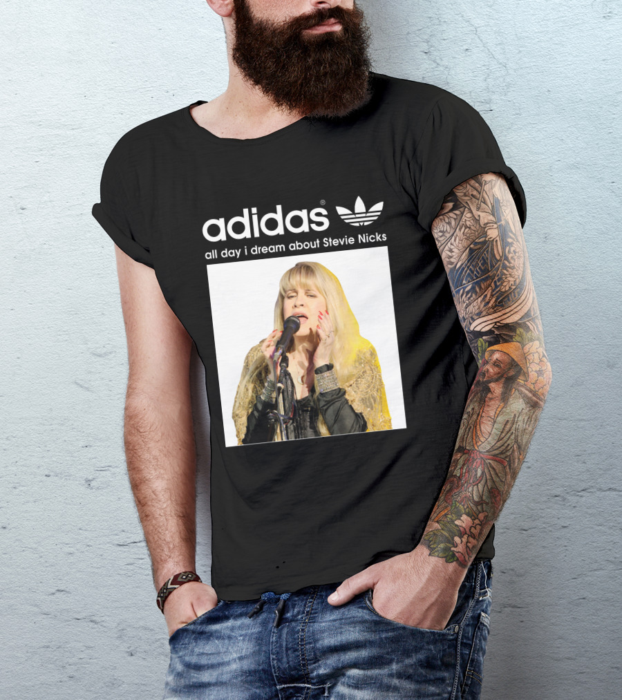Style FM 26 Fleetwood Mac Vocalist Performance T-Shirt