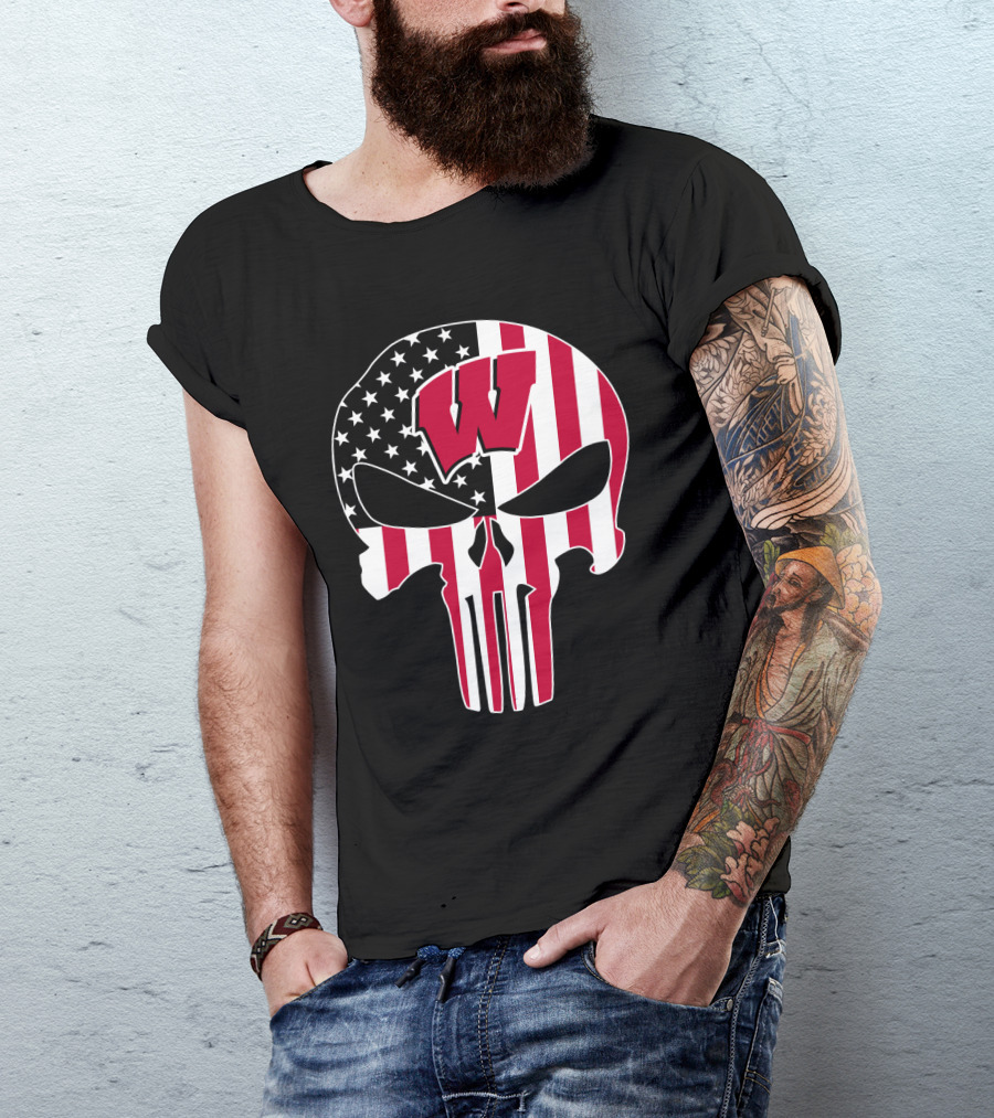 Wisconsin Badgers W Punisher Skull American Flag T-Shirt