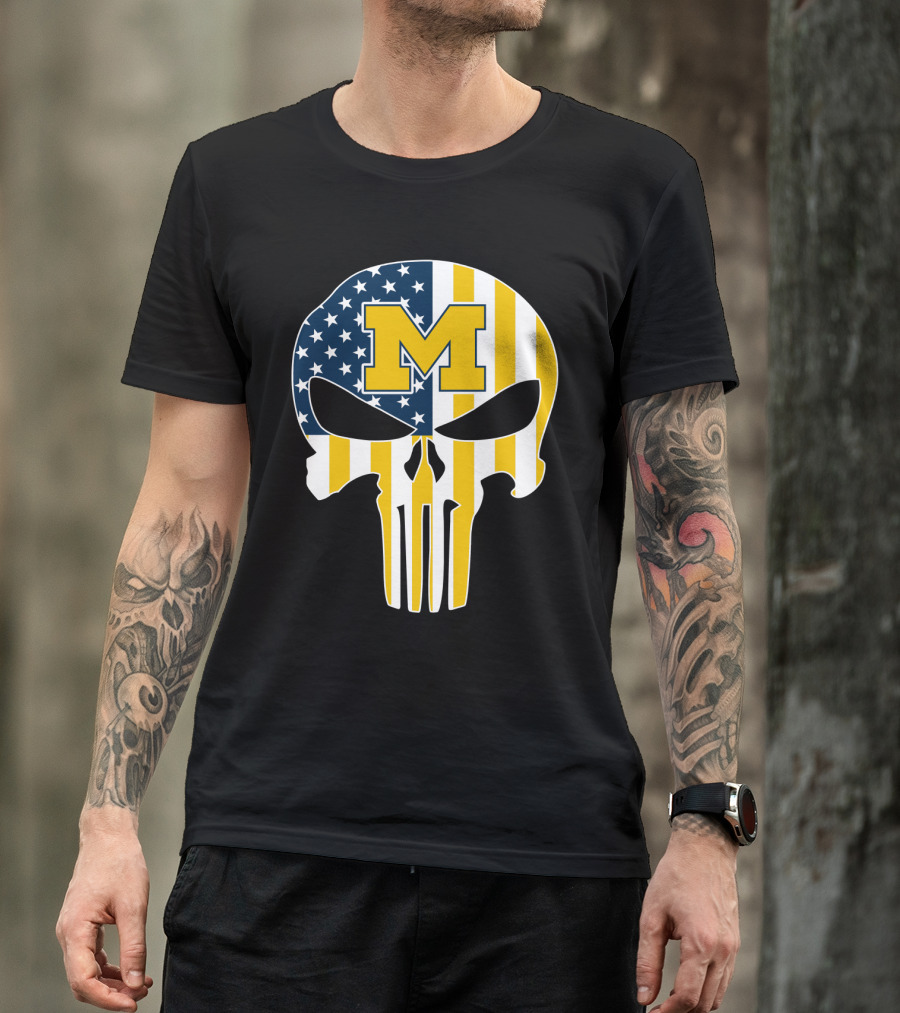 Michigan Wolverines M Logo Skull American Flag T-Shirt