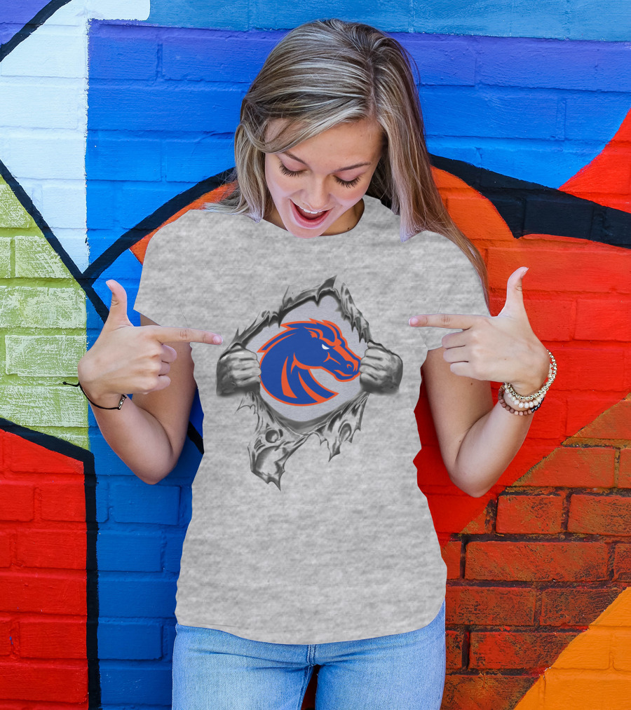 Boise State Broncos Ripped Steel Symbol With Horse Head T-Shirt