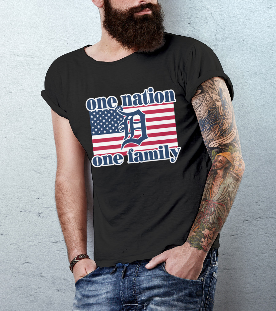 One Nation One Family Detroit Tigers American Flag T-Shirt