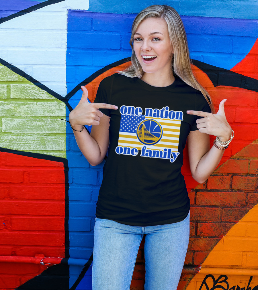 Golden State Warriors One Nation One Family T-Shirt