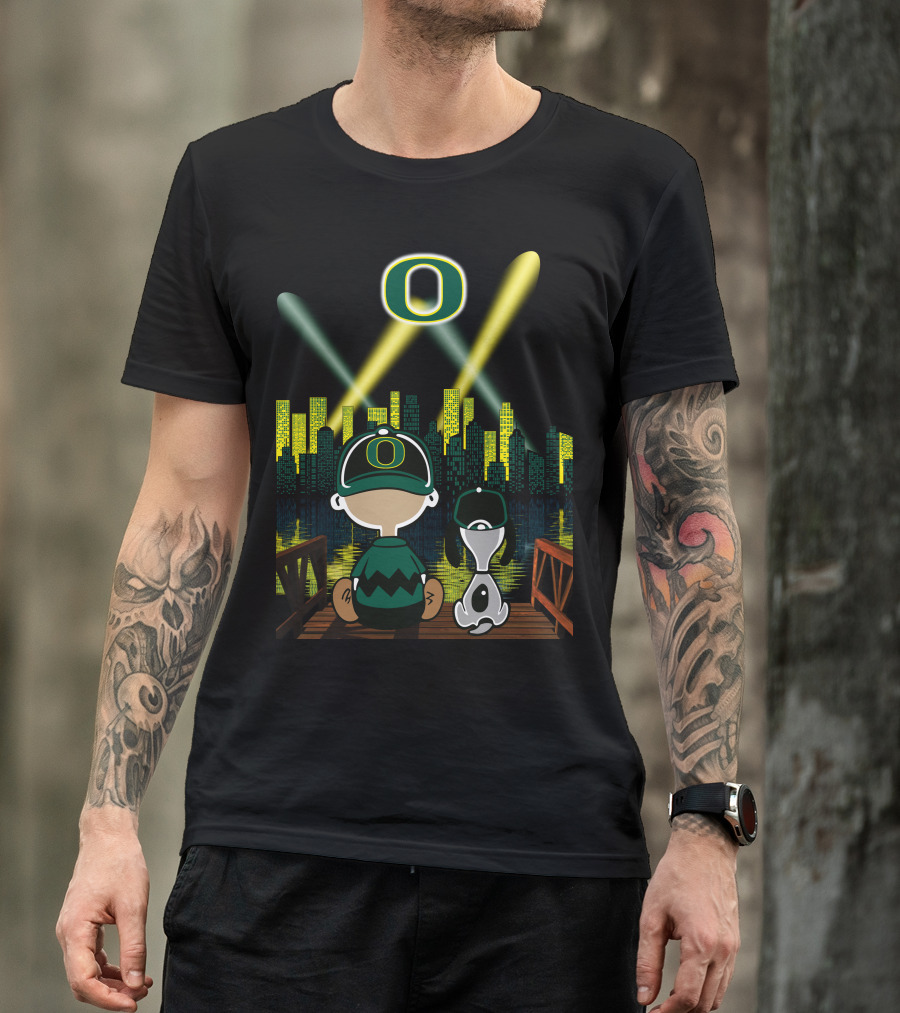 Oregon Ducks City Skyline Night Scene With O Logo And Lights T-Shirt
