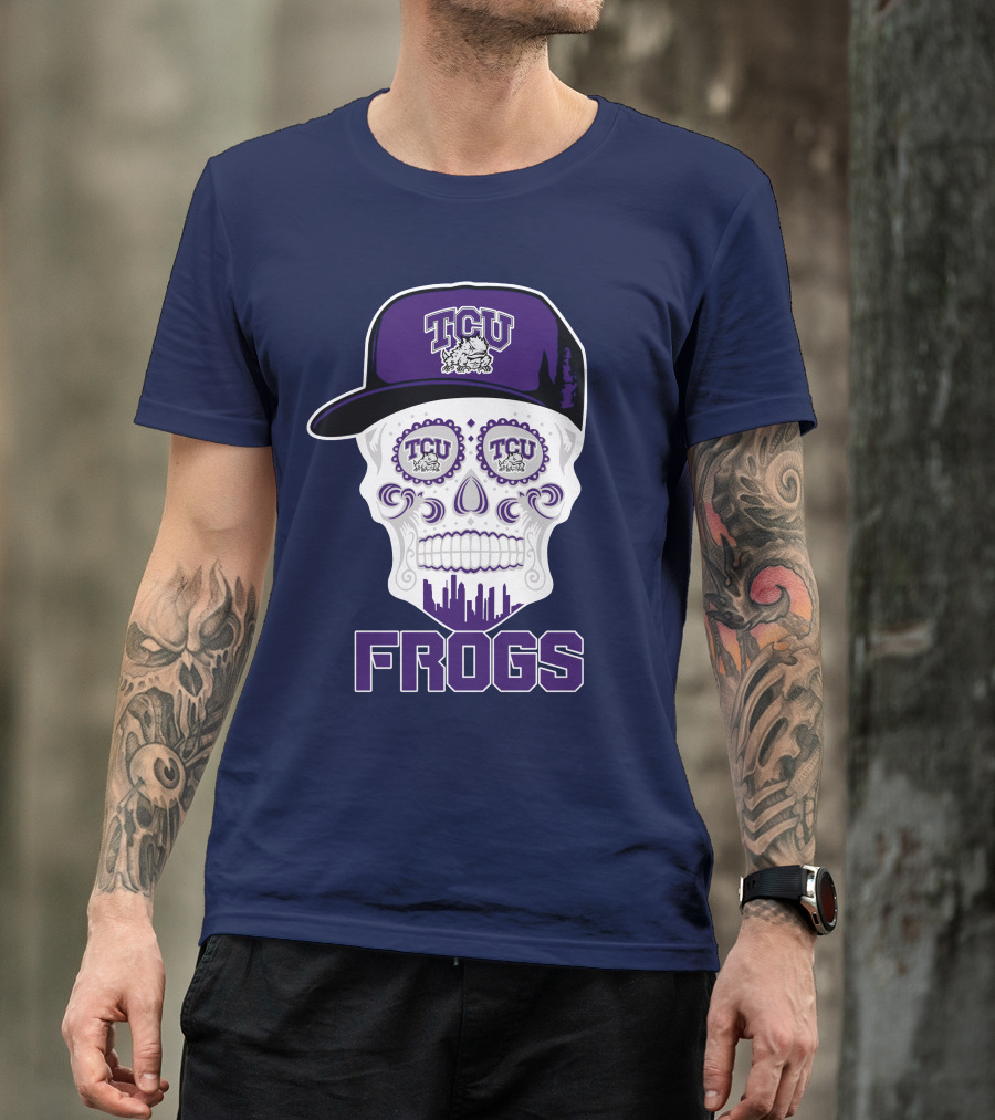 Tcu Horned Frogs Skull Logo With Cap T-Shirt