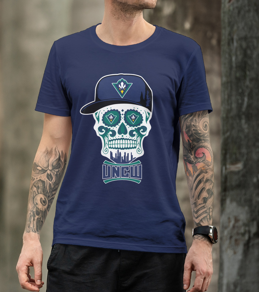 Uncw Seahawks Sugar Skull With Hat T-Shirt