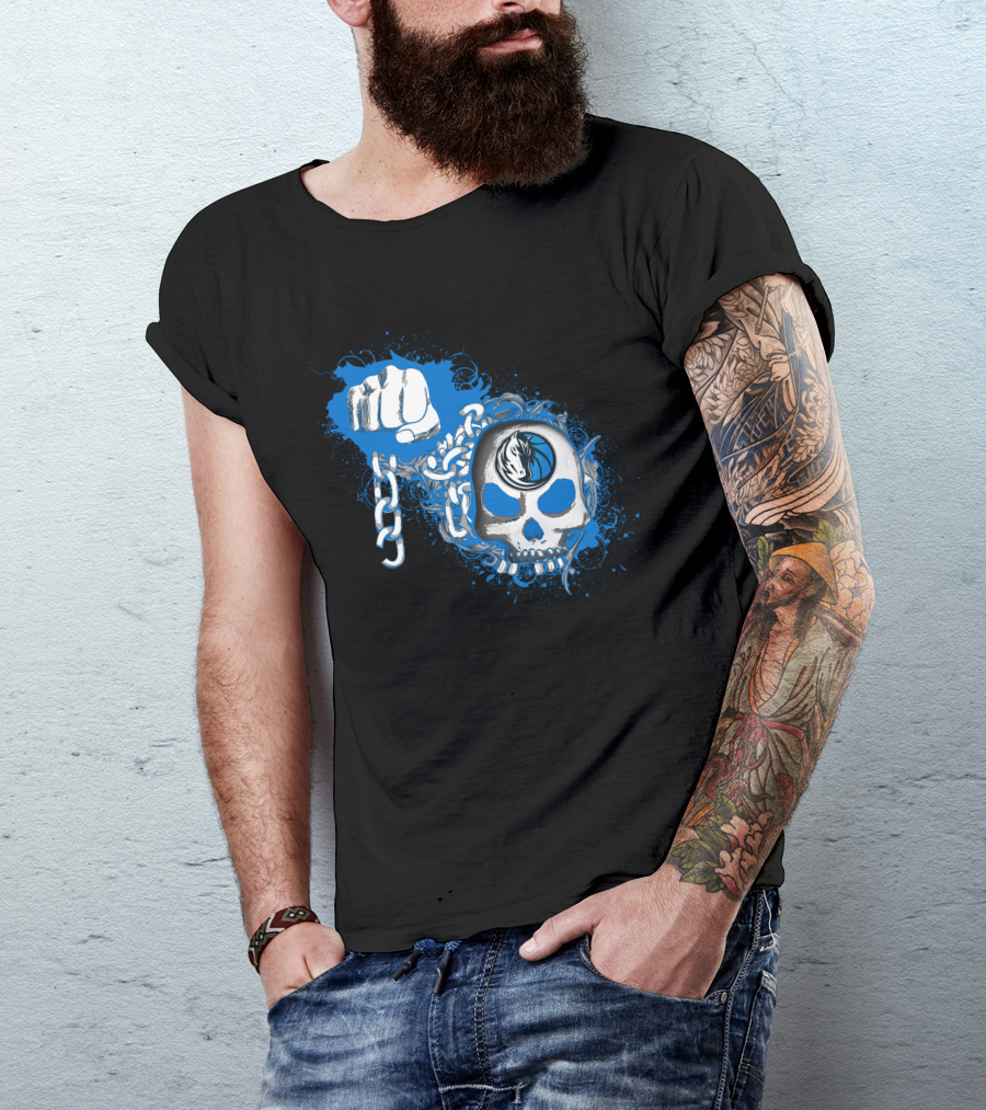 Dallas Mavericks Skull And Fist Chain T-Shirt