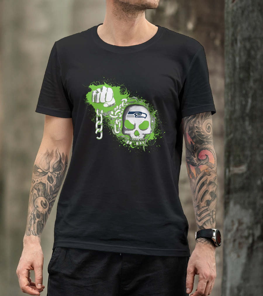 Seattle Seahawks Skull With Green Splatter And Chain Fist T-Shirt