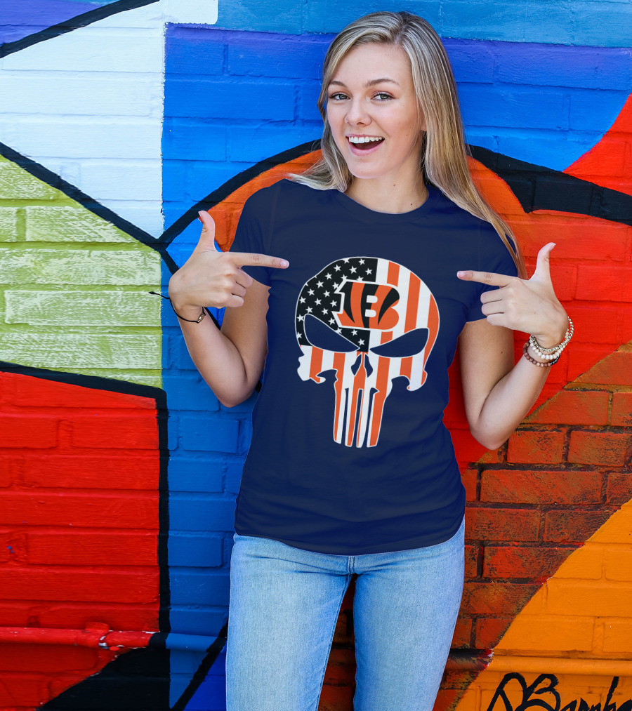 Cincinnati Bengals Skull Logo American Flag T-Shirt