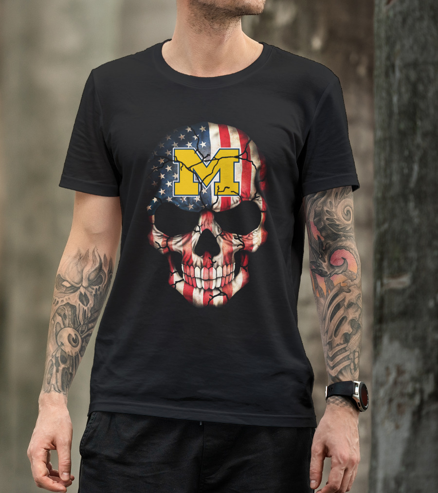 Michigan Wolverines American Flag Skull 67 T-Shirt