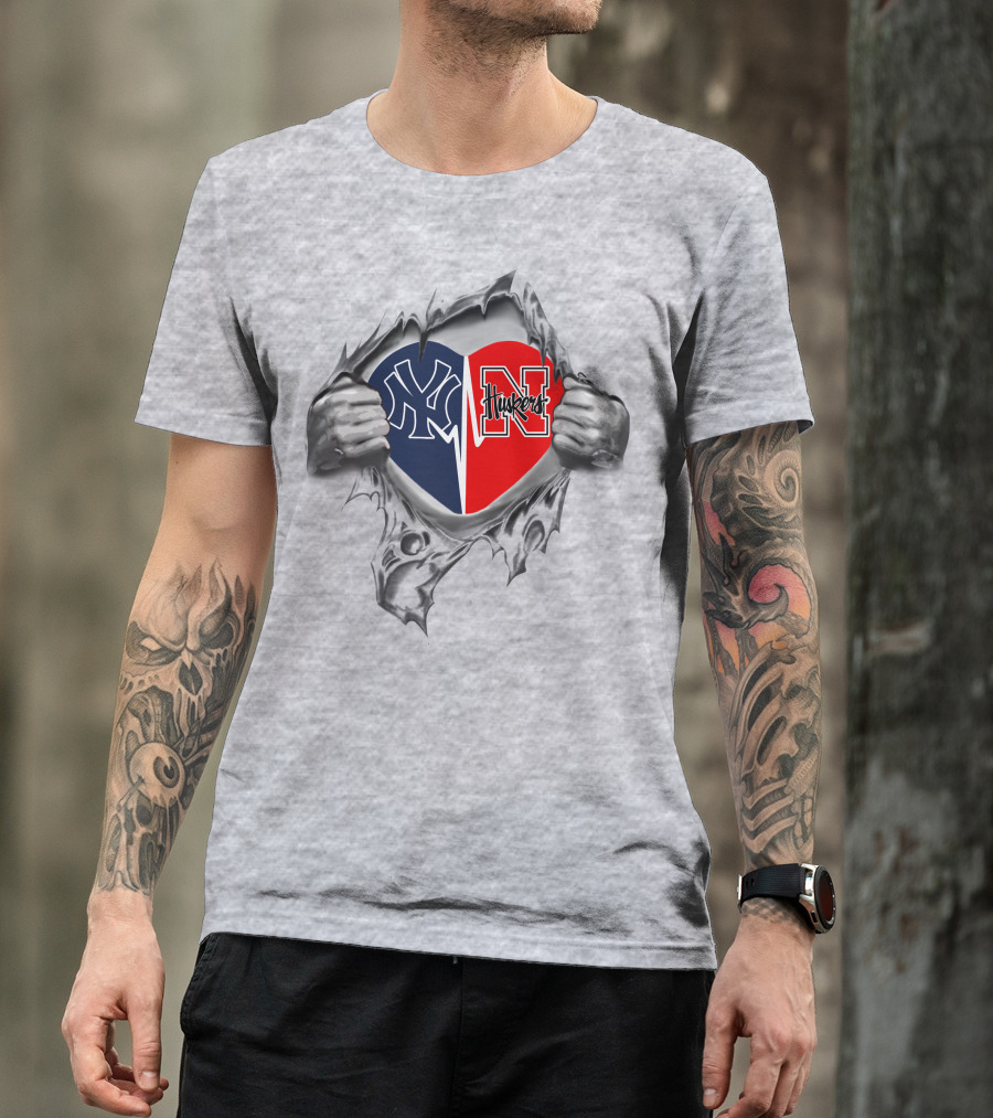 Yankees Huskers Nebraska Heart Torn Open T-Shirt