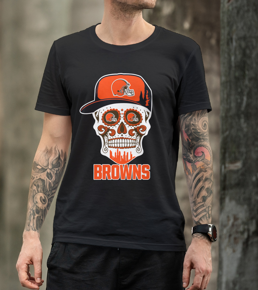 Cleveland Browns Skull With Helmet And City Skyline T-Shirt
