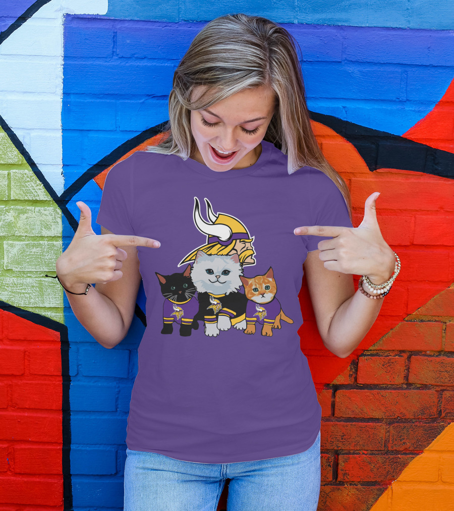 Minnesota Vikings Cats Wearing Team Jerseys With Viking Head T-Shirt
