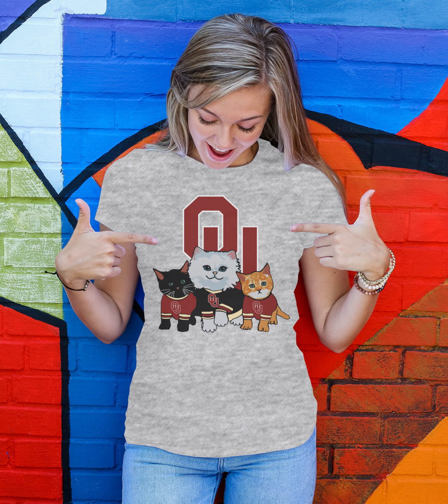 Oklahoma Sooners Cats In Team Jerseys With OU T-Shirt