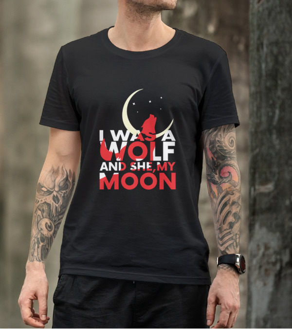 I Was A Wolf And She My Moon Red Wolf Howling Crescent Moon Stars T-Shirt