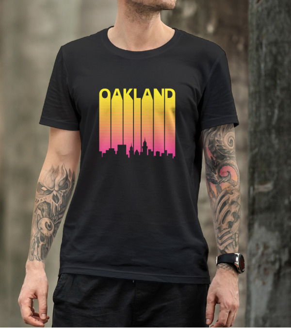Oakland Retro 1980s Gradient Skyline T-Shirt