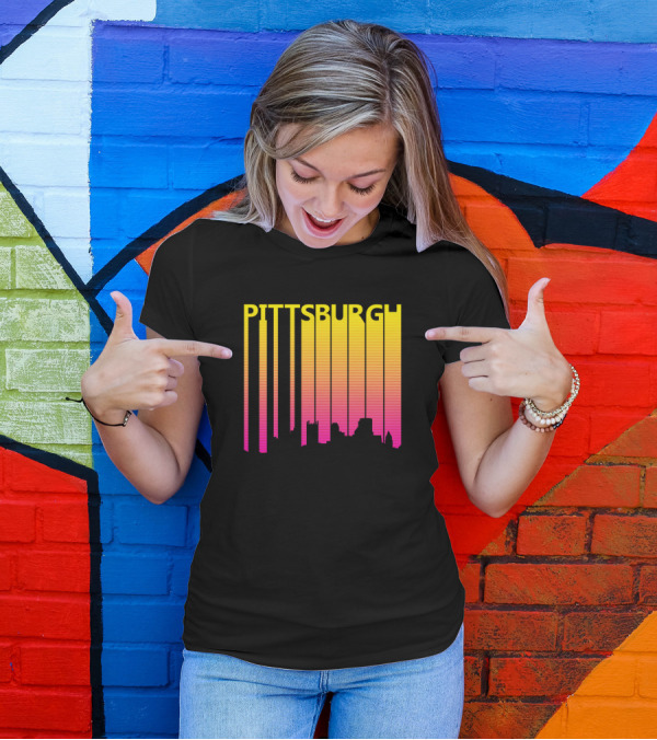 Pittsburgh 1980S Skyline Retro Gradient Elements T-Shirt