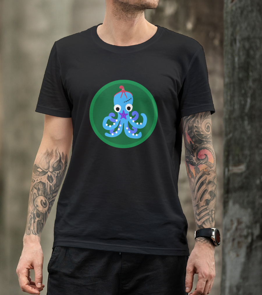 La Petite Pieuvre Bleue Octopus With Star Mark In Green Circle T-Shirt