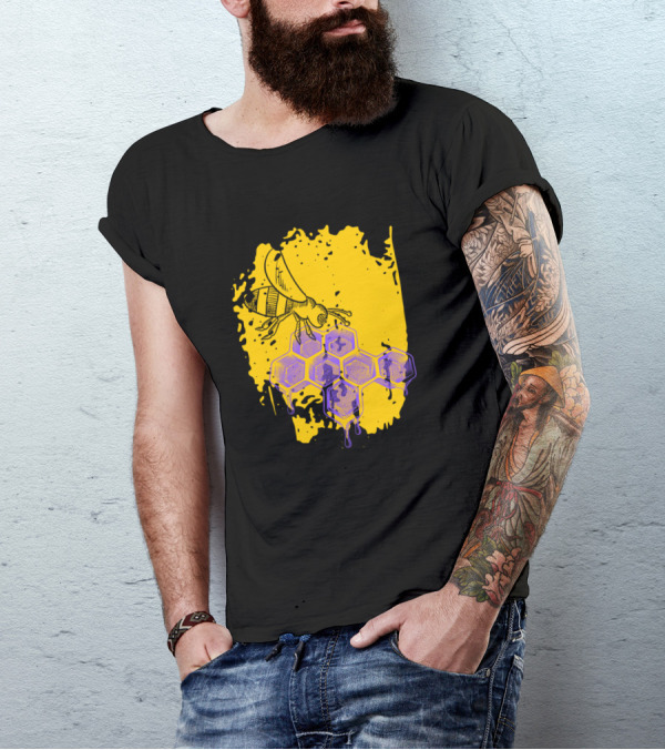 Bee Honey Lover Womens Queen Bee Honeycomb T-Shirt