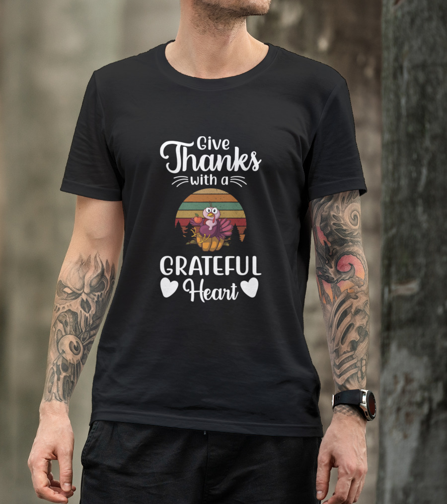 Give Thanks With A Grateful Heart Turkey Retro Vintage Sunset T-Shirt