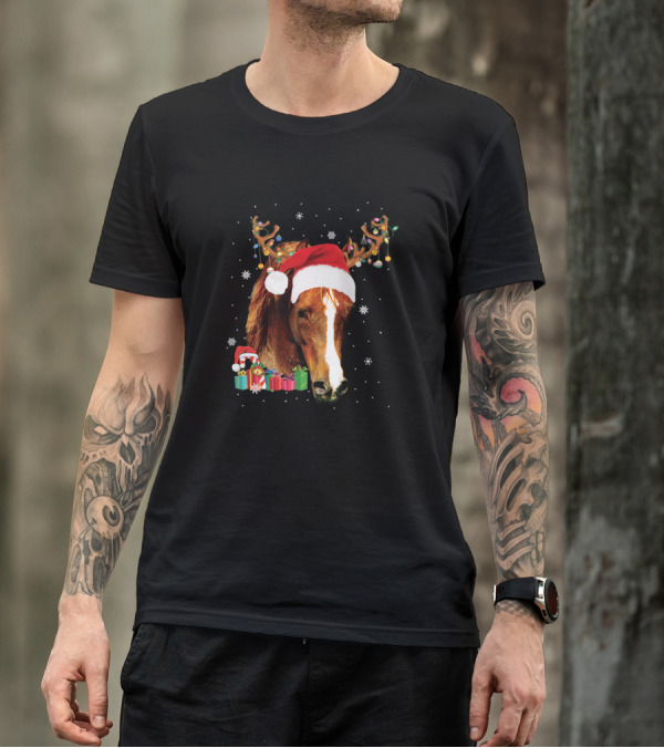 Horse Santa Christmas Reindeer Funny Horse Festive Antlers Gifts Snowflakes T-Shirt