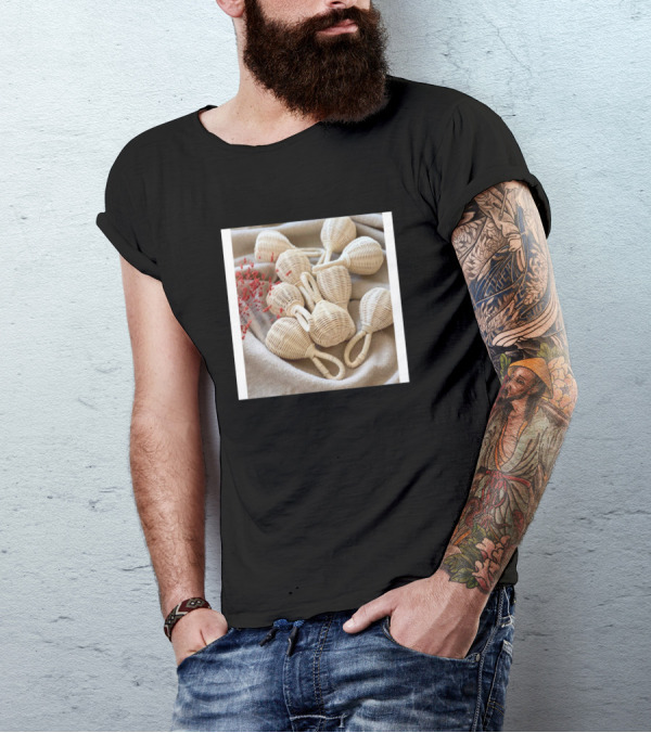 Hurama Hurama Woven Rattles Set On Soft Blanket T-Shirt