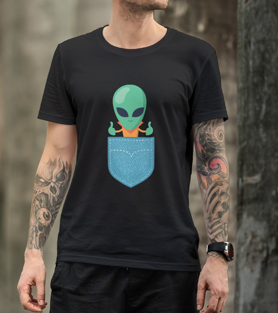 Alien Pocket Green Cute Alien Patch Halloween Costume T-Shirt