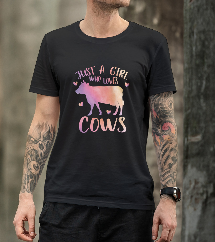 Just A Girl Who Loves Cows With Pink Hearts T-Shirt